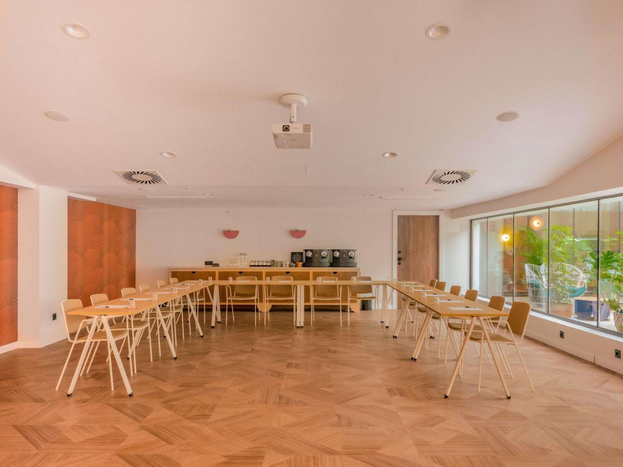Ibis Styles Sevilla City Santa Justa Extérieur photo