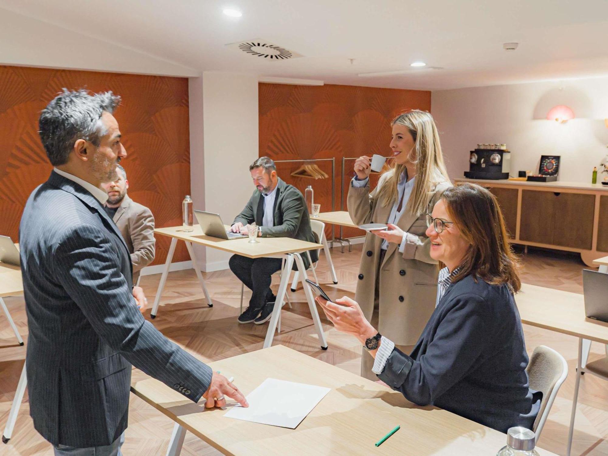 Ibis Styles Sevilla City Santa Justa Extérieur photo