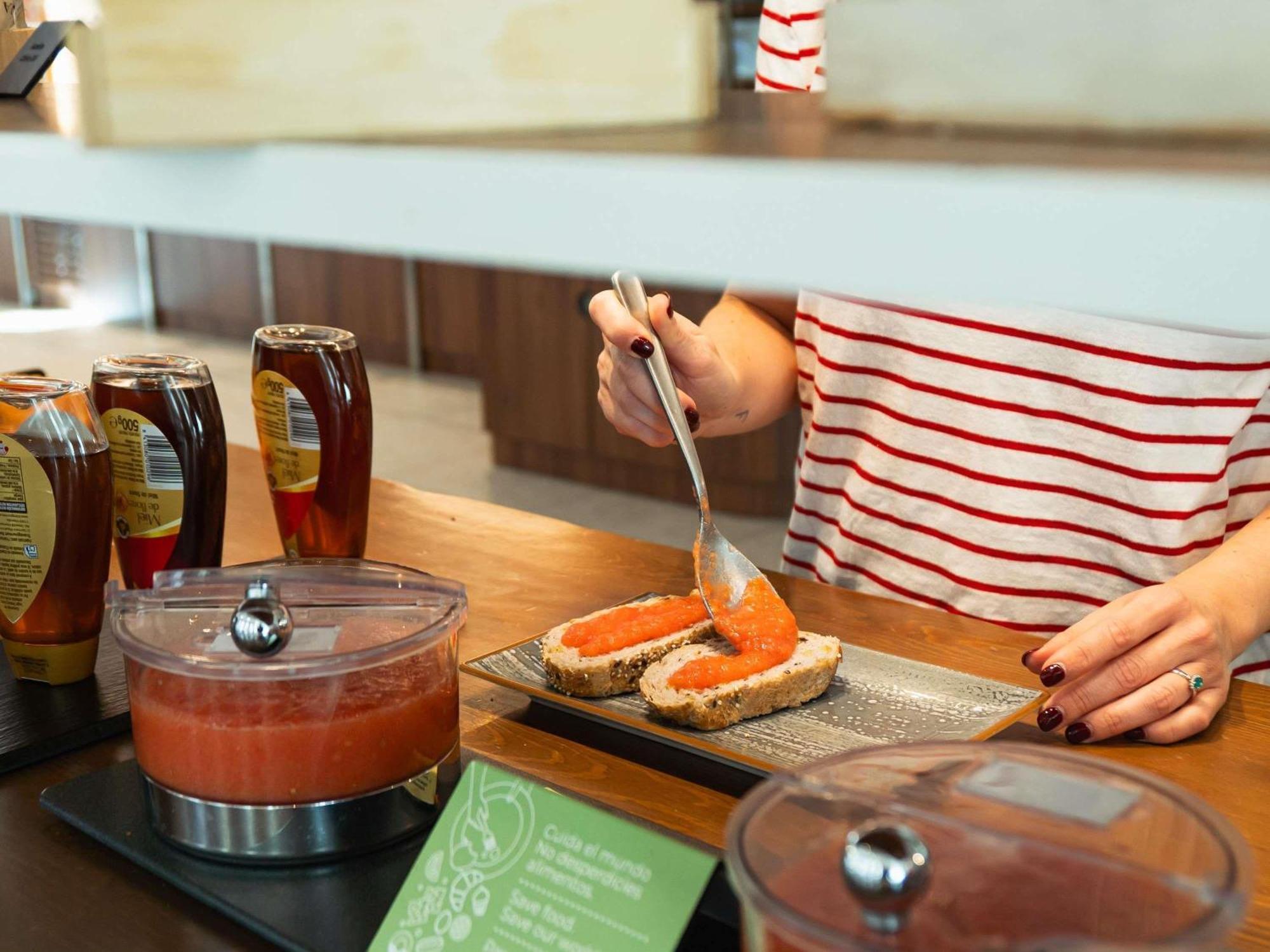 Ibis Styles Sevilla City Santa Justa Extérieur photo